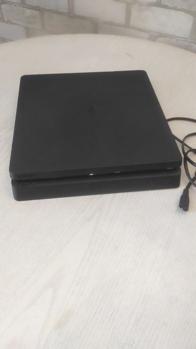 Sony PlayStation 4 Slim 2tb