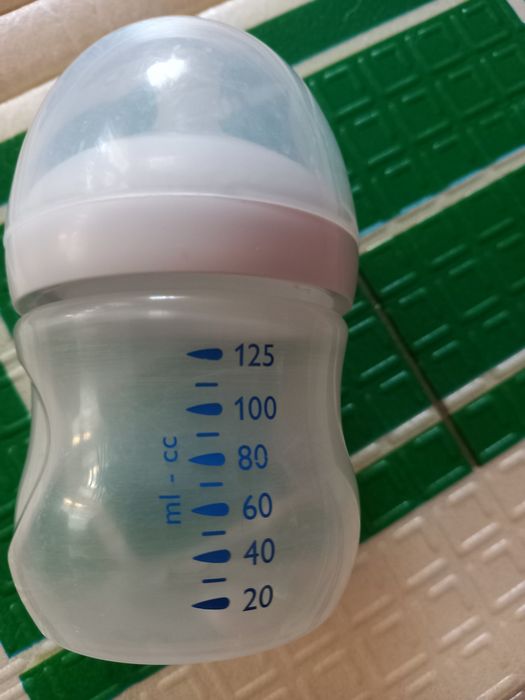 Пляшечка Avent Phillipc 125 ml natural