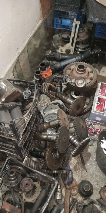 Запчастини урал  баласір взборі та по Запчастинах