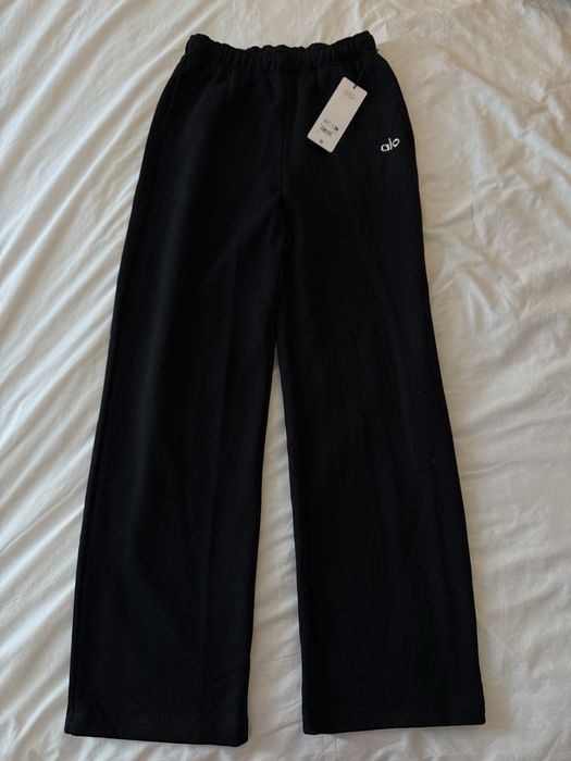 Alo Yoga ACCOLADE STRAIGHT LEG SWEATPANT (оригінал, нові, з бірками)