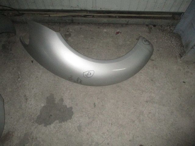 Guarda-lamas esquerdo VOLKSWAGEN New Beetle (9C1, 1C1)