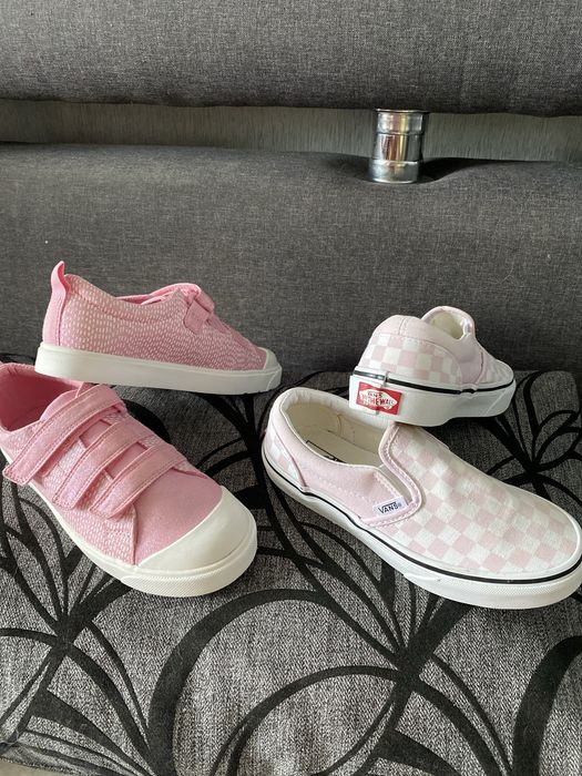 Макосини кросівки Clarks  р-р 2,5 наш 33-34 та Vans р-р 32,5