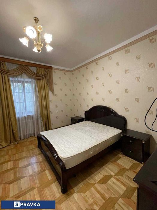 Просторный дом для большой семьи или под бизнес на Абрикосовой, 500м2, на 10 сотках земли! - Більше