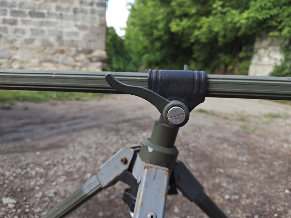 Продам род-под SPRO Deploy Tri-Pod на 4 вудилища