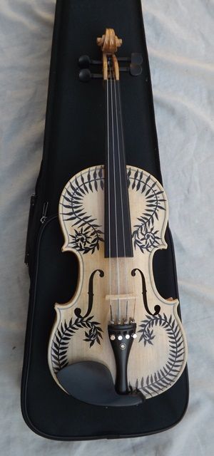 Violino personalizado novo