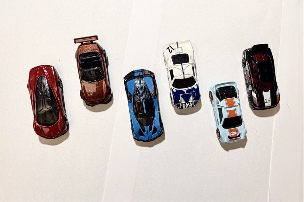 Машинки Hot Wheels