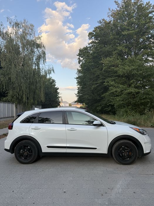 Kia Niro hybrid/Кіа Ніро Гібрид