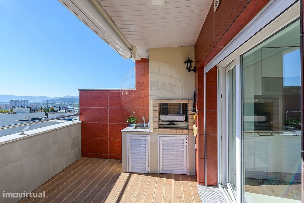 Apartamento T5 para venda