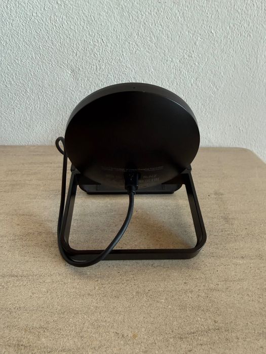 Carregador Qi Wireless com Suporte Belkin Boost 10W - Preto