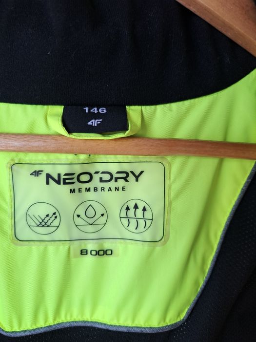 Kurtka 4f z membraną w rozmiarze 146