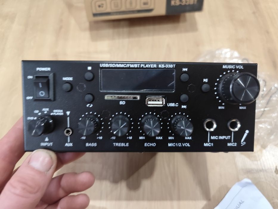 Mini wzmacniacz stereo z wbudowanym radiem