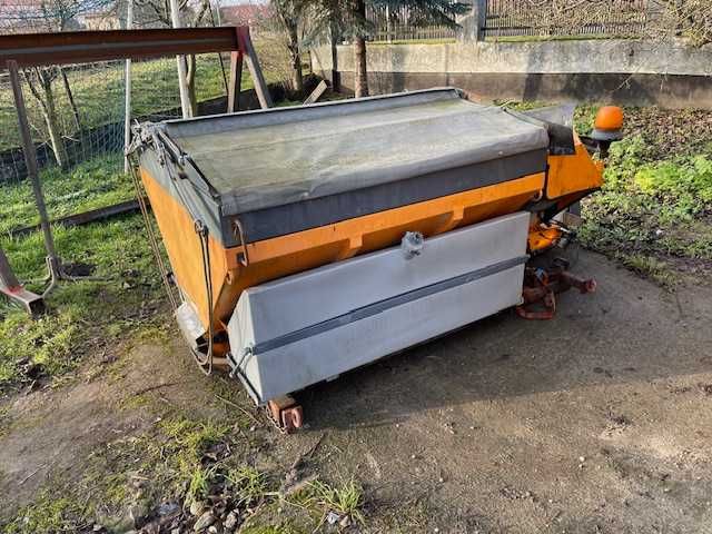 Solarka Piaskarka Posypywarka Epoke 2400 Igloo Schmidt Stratos silnik