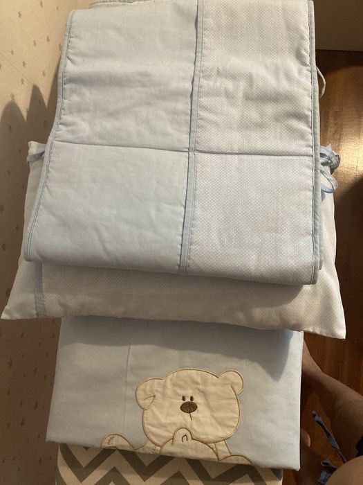 Edredon berço+almofada+resguardo Menino