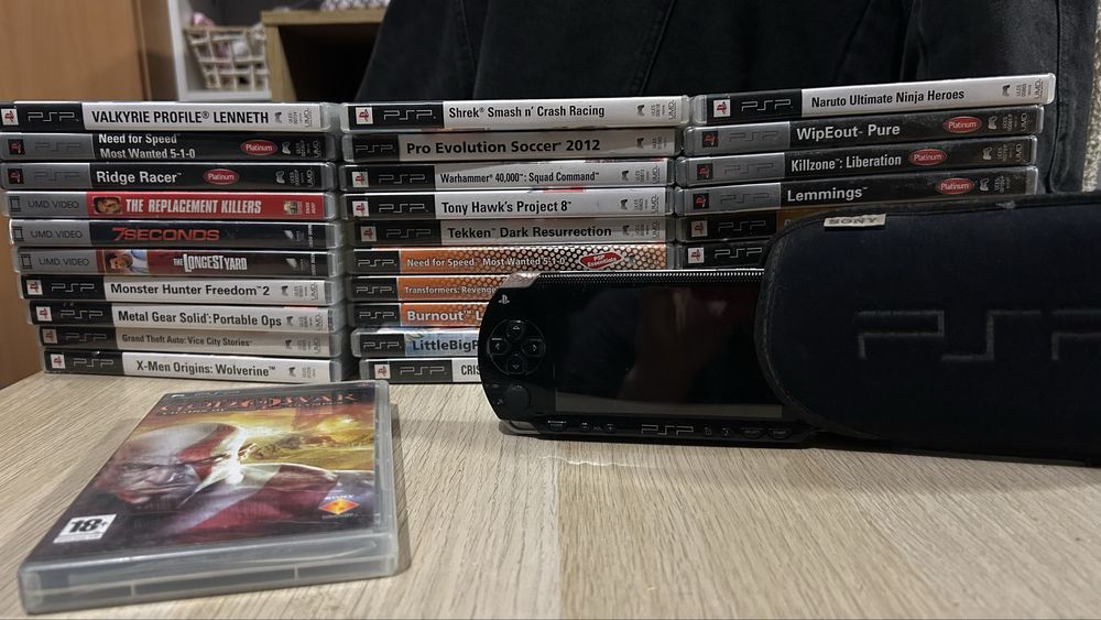 Sony PSP-E1000 FAT Black Czarne Playstation Portable + Gry w pudełkach