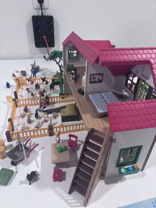 Playmobil 6120 Quinta / Estábulo Completo com Animais