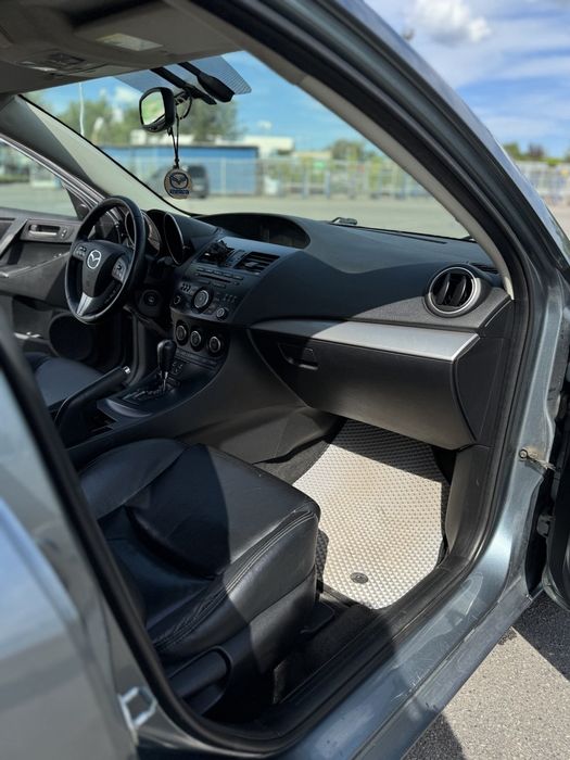 Продам Мазда 3 bl