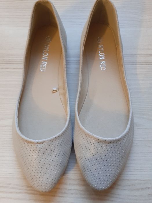 Nowe beżowe baleriny Nylon Red rozm. 38