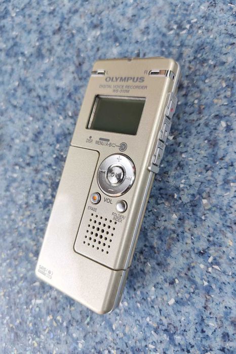 Продам цифровий диктофон Olympus WS-310M