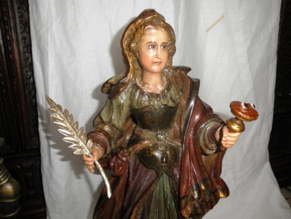Figura Santa Luzia Madeira Policromada Séc XVII