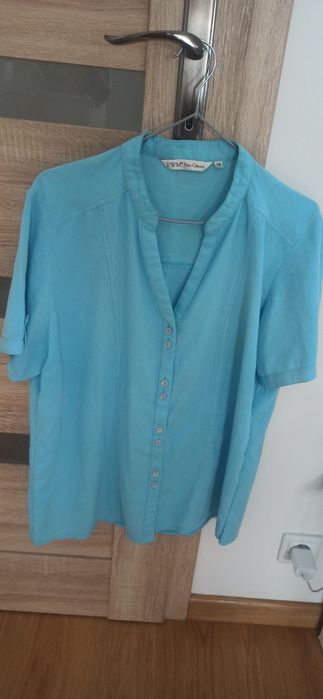 Niebieska damska bluzka koszula zapinana na guziki