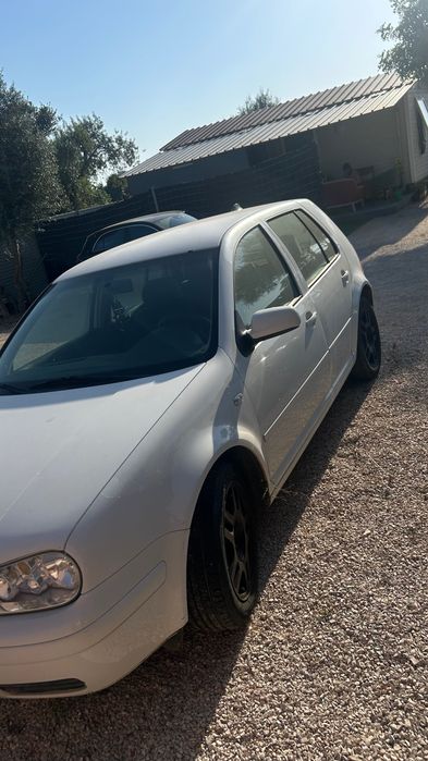 Carrinhas e carros