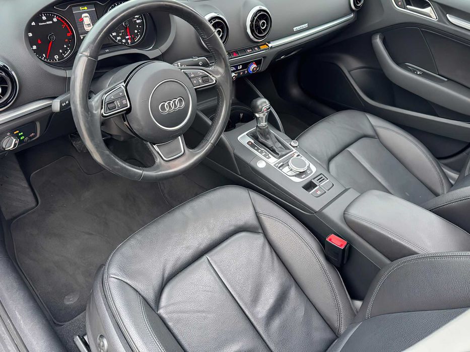 Audi A3      2015