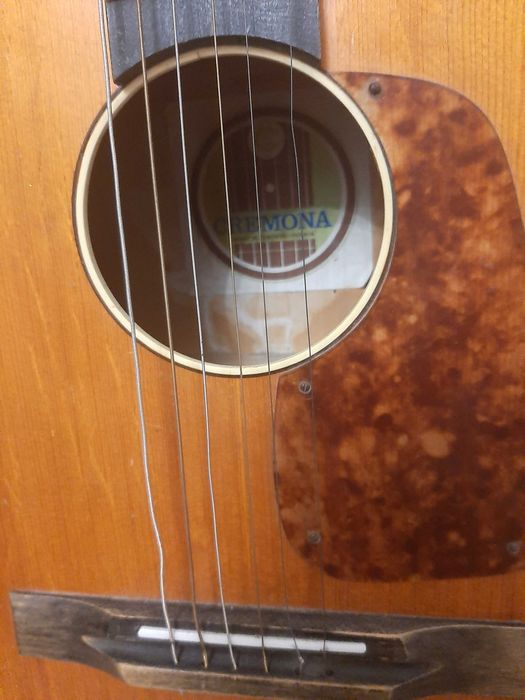 большая  гитара кремона
