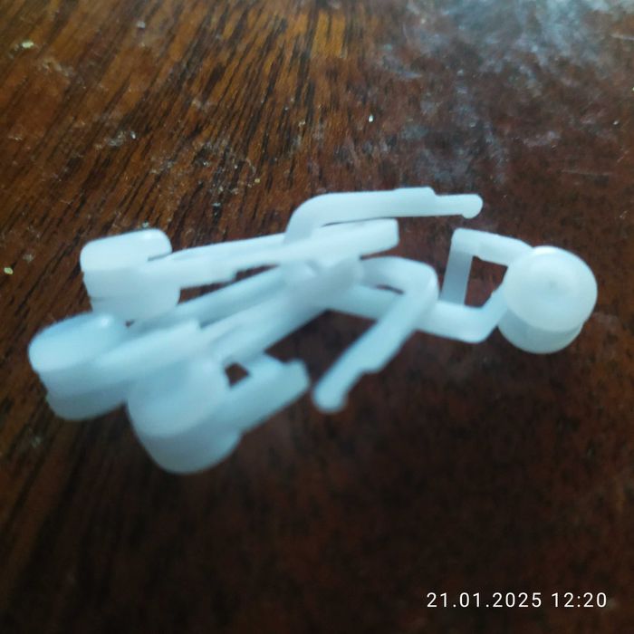 Крючки пластиковые для штор. Цена за комплект.