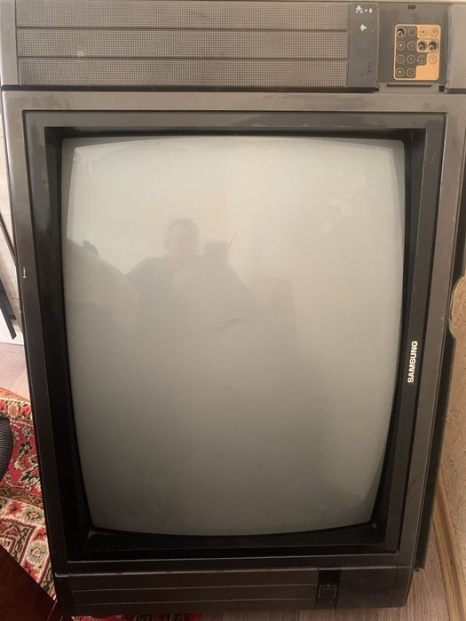 П родам телевизор