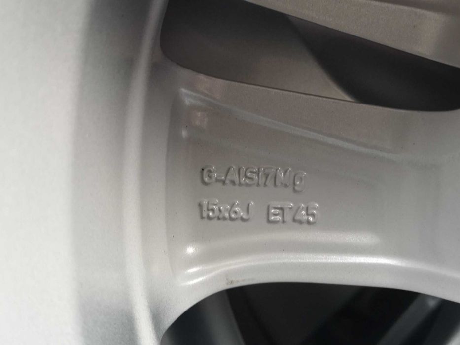 Opony z felgami do Toyota Yaris 2024