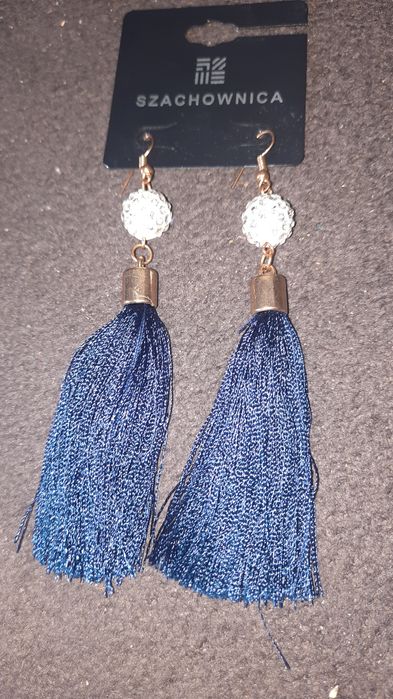 Długie wiszące kolczyki