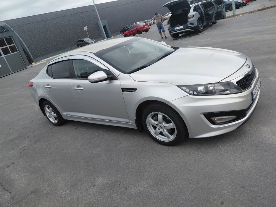 Kia K5 газ 12й год автомат в отл.сост