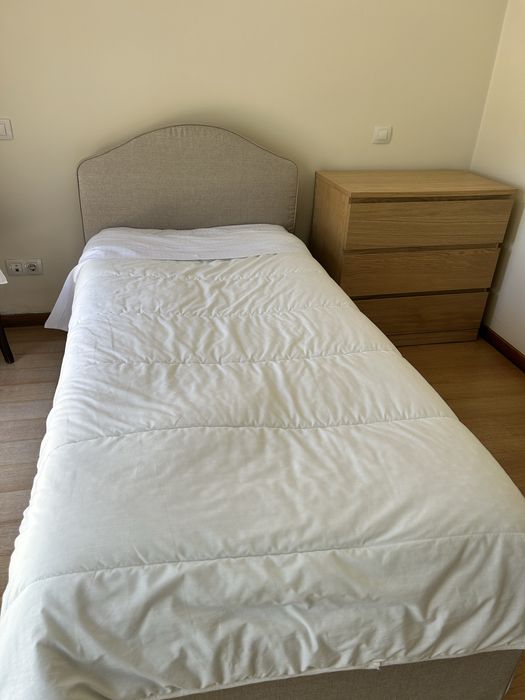 Cama de solteiro com colchão