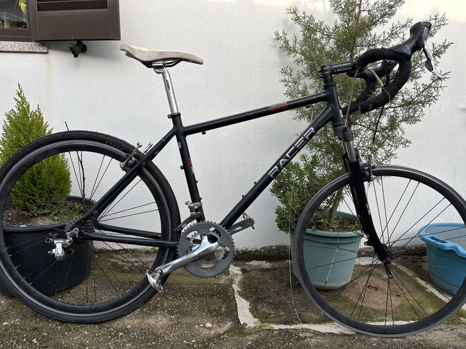 Bicicleta roda 28 estrada ou gravel