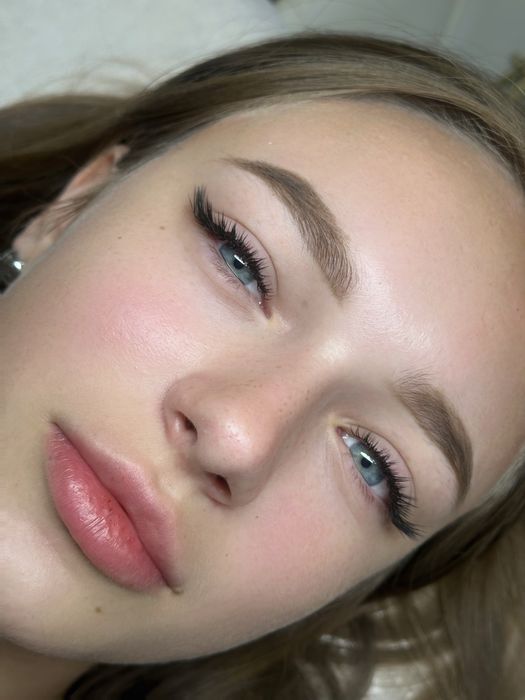 Нарощення вій / ламінування вій / вії / брови