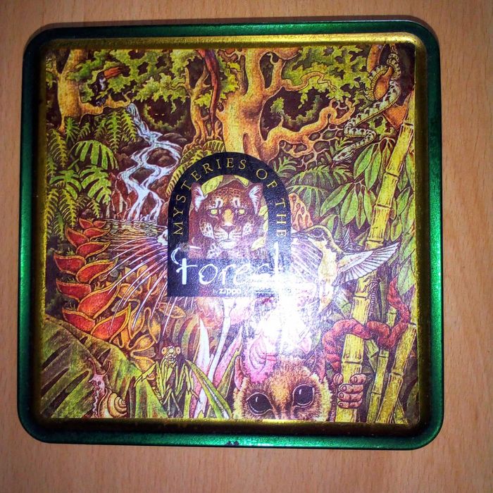 Коробка от набора зажигалок Zippo 
