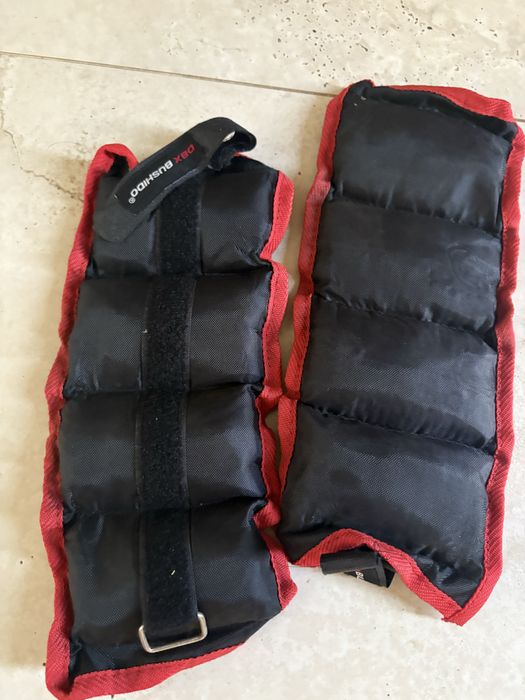 Bushido ciężarki na kostki na rzep 2x1 kg