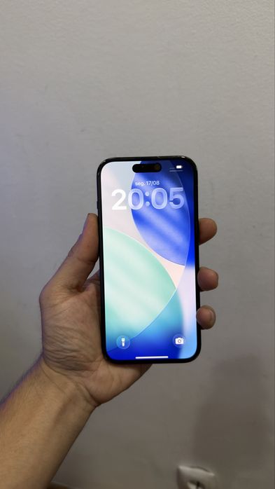 Vendo iPhone 15 128 GB Impecável