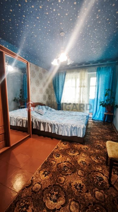 Продам 2 кімнатну з АГО