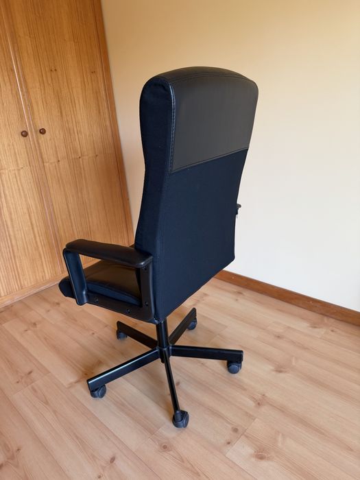 Cadeira giratória p/ escritório