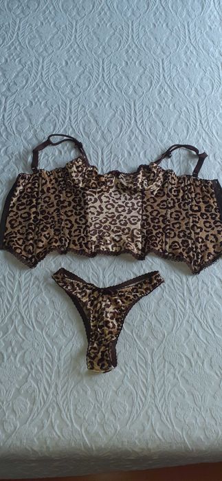 Conjunto de Corpete Lingerie Veludo
