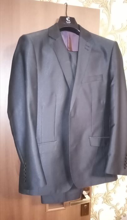 Чоловічий костюм artistic