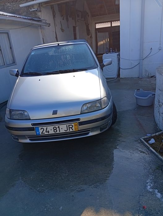 Carro Vendo Fiat Punto Cabriolet de 1998, motor 1.2 16v de 85cv