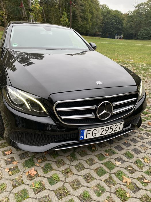 Mercedes - Benz 220