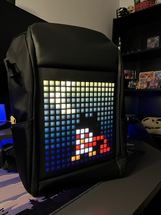 Mochila com ecrã inteligente costumizável - Divoom Backpack M