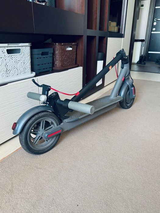 Xiaomi Mi Electric Scooter 1S.