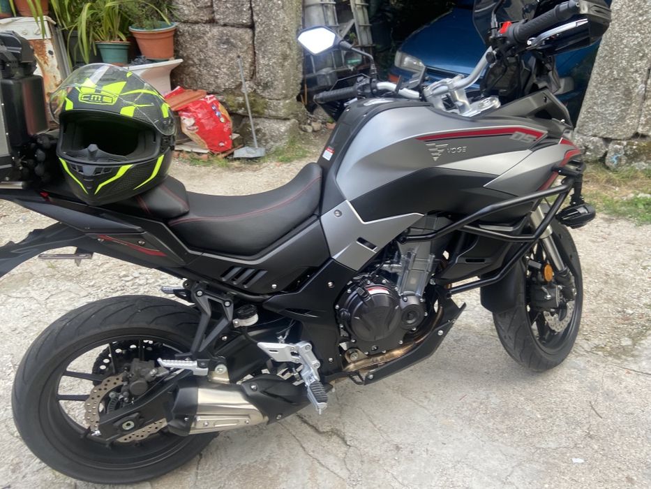Voge 500ds  como nova