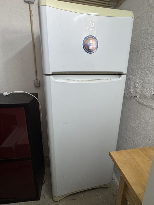 Frigorifico com congelador