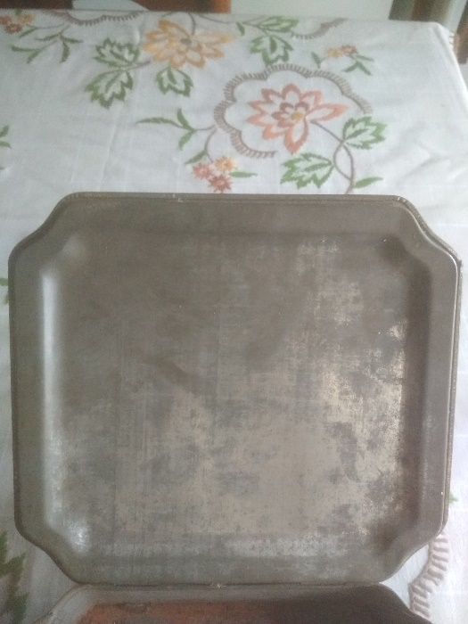 Embalagem lata vintage rara, de chocolates da Mackintosh - coleção