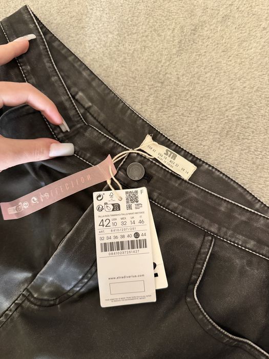 Спідниця шкіряна кожана чорна stradivarius розімр 42 М Л m l